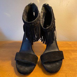 Diane Von Furstenberg size 7 black, suede fringe stiletto